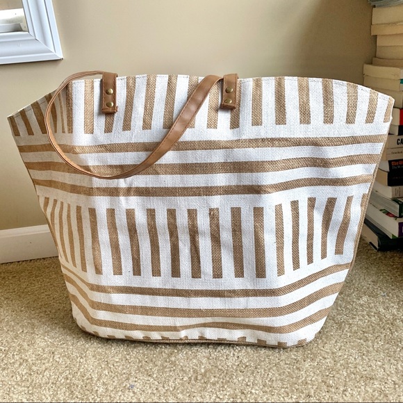 Mud Pie Handbags - Mud Pie Burlap Striped Large Tote Bag PRETTY 💖